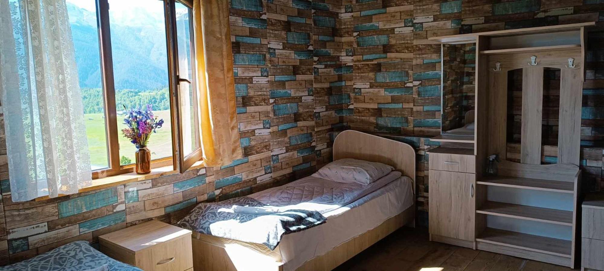 Nadiani Hostel Omalo Eksteriør bilde